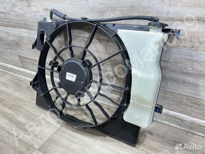 Диффузор радиатора двигателя Solaris 2 / Rio 4