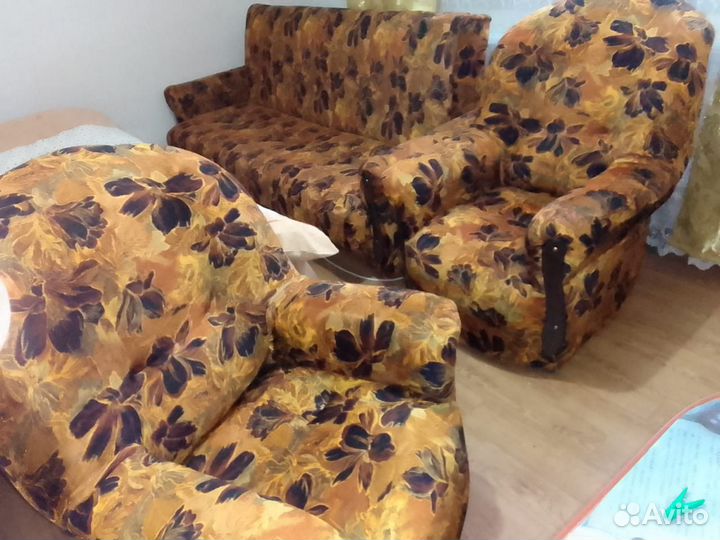Диван и кресло