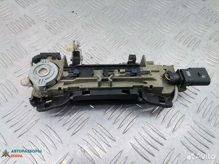 Ручка наружная передняя левая Audi A3 8L 2000