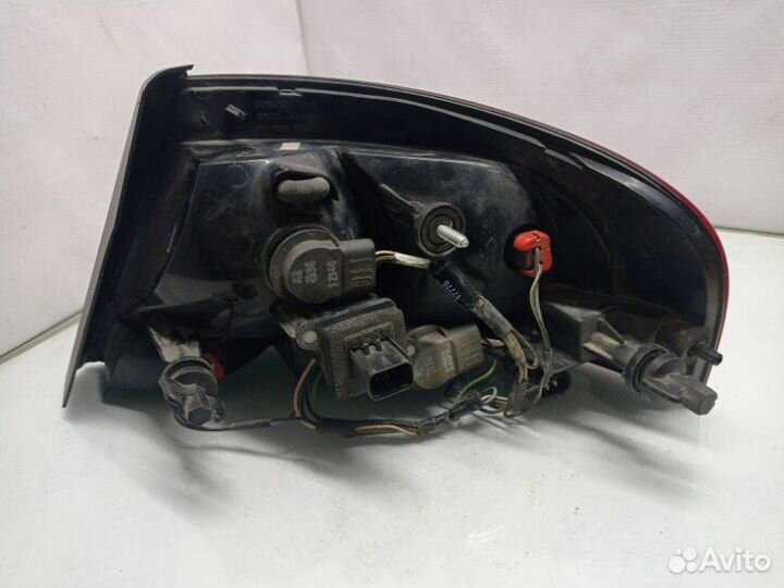 Фонарь задний задний левый Chrysler Sebring