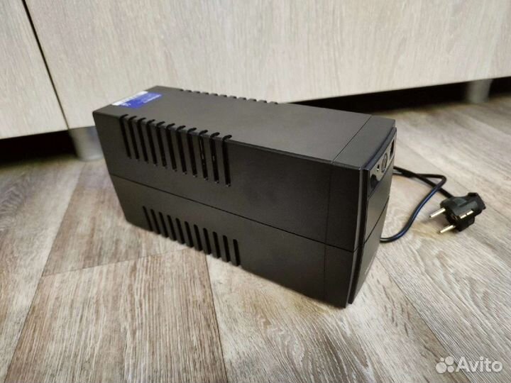 Источник бесперебойного питания