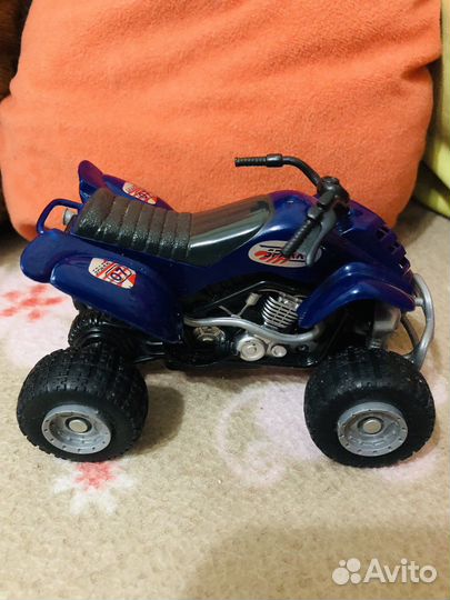 Игрушка квадроцикл