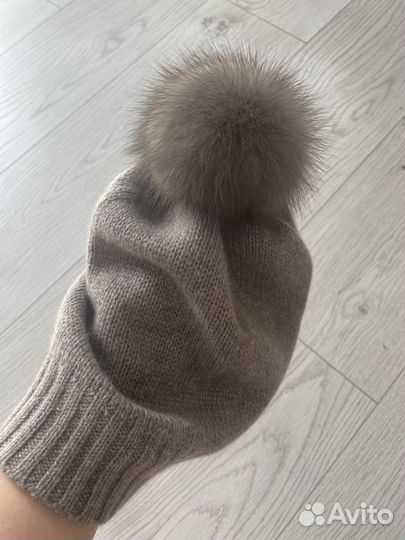 Помпоны из соболя и куницы