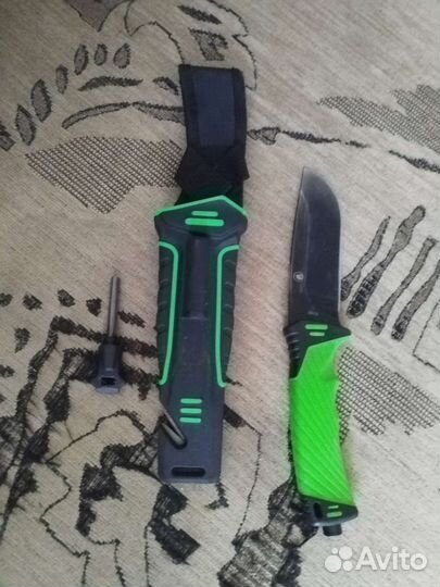 Нож туристический