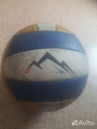 Волейбольный мяч бу