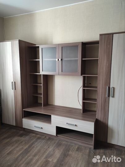 Стенка в гостиную