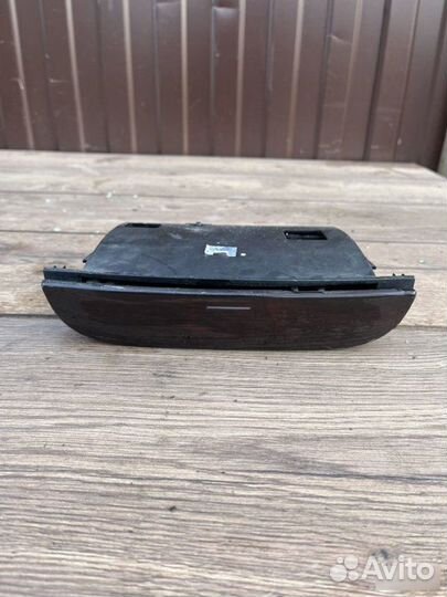 Пепельница Mercedes-Benz S220