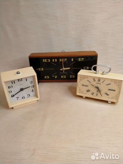Часы, будильник СССР