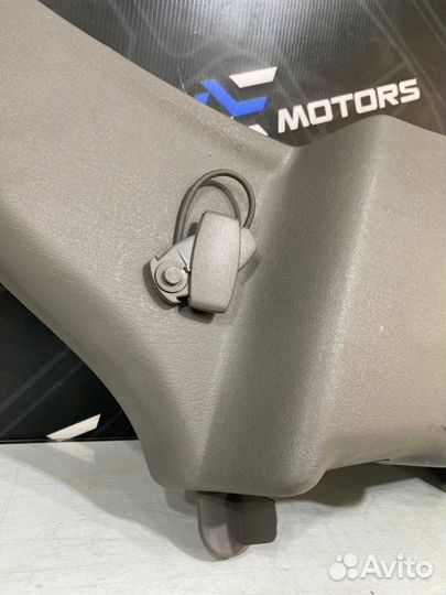 Обшивка багажника левая Chevrolet Trailblazer