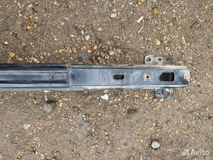 Усилитель бампера передний Hyundai Elantra HD G4GC