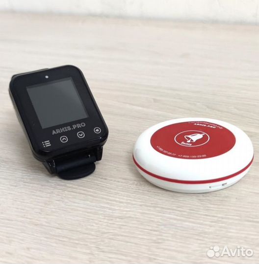 Кнопка вызова официанта и часы пейджер Элит