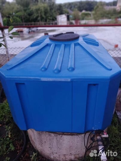 Емкость для воды 1000л