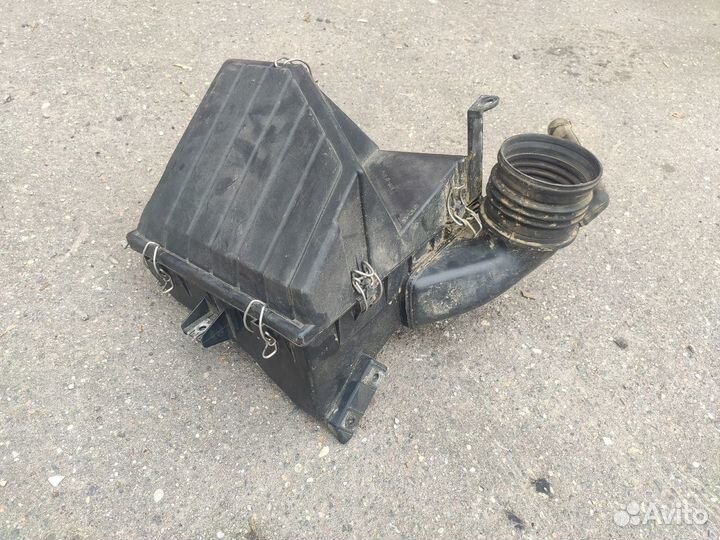 Корпус воздушного фильтра Mercedes W140 diesel