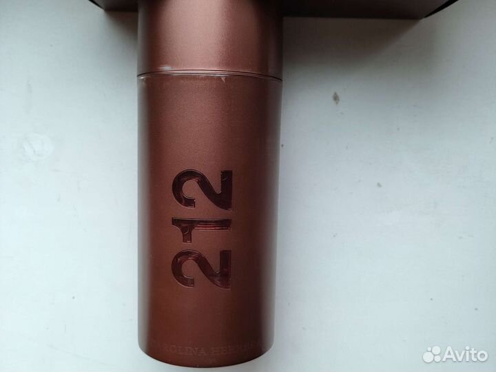 Туалетная вода 212 VIP Carolina Herrera мужской100