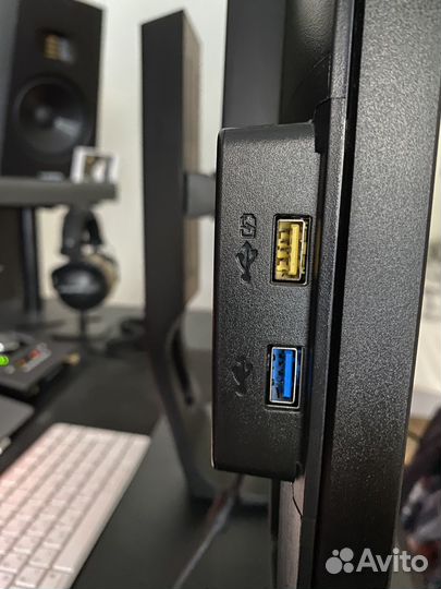 Монитор iiyama 27 4k
