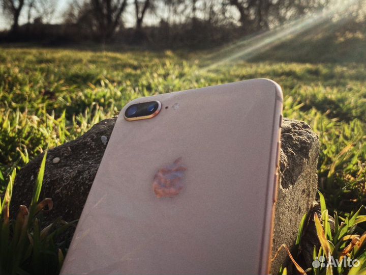 iPhone 8 Plus, 64 ГБ