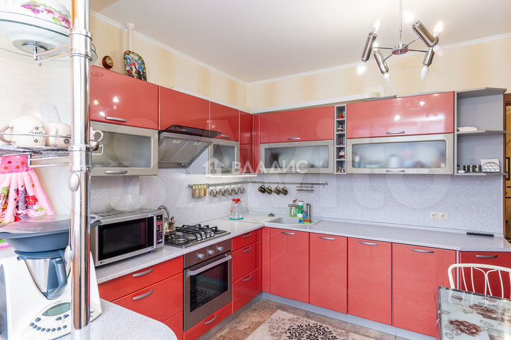 2-к. квартира, 64 м², 3/10 эт.