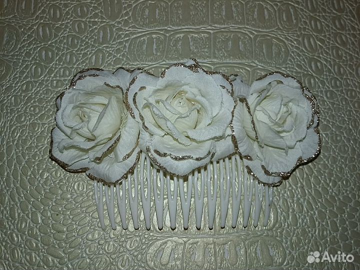 Заколка/гребешок для волос с цветами