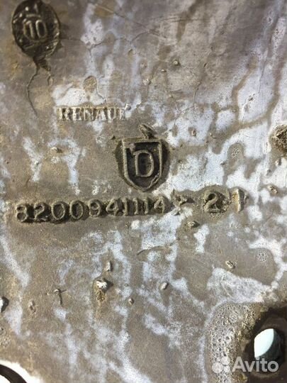 Кронштейн компрессора кондиционера Renault Logan 1 (б/у)