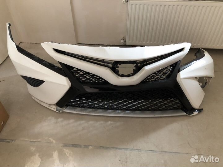 Бампер оригинальный