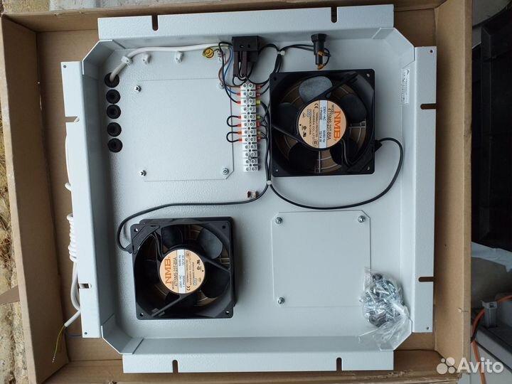 Панель вентиляторная с выключателем для 19