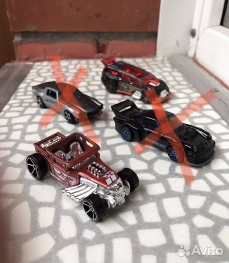Машинки hot wheels