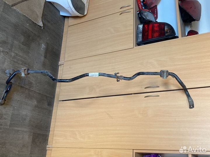 Mercedes s класс 221 задний стабилизатор