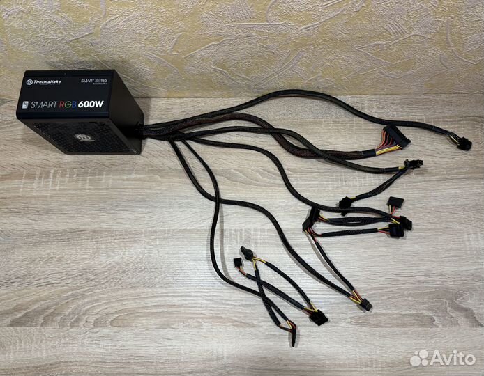 Thermaltake SMART RGB 600W