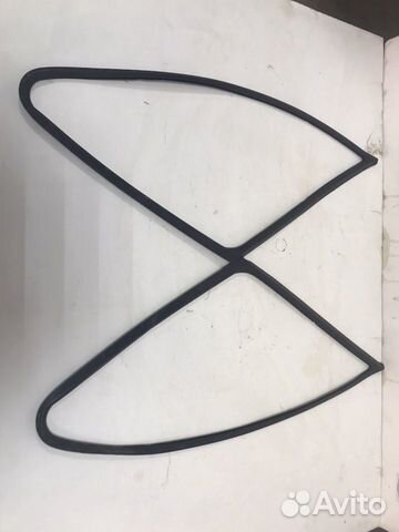 Уплотнительная резинка стекла, Приора