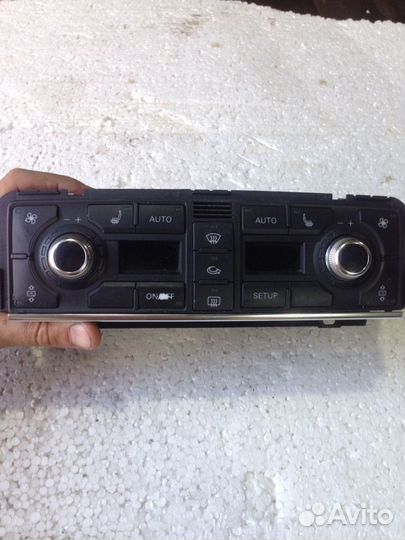 Передний климат без вентиляции на Ауди А8 Д3