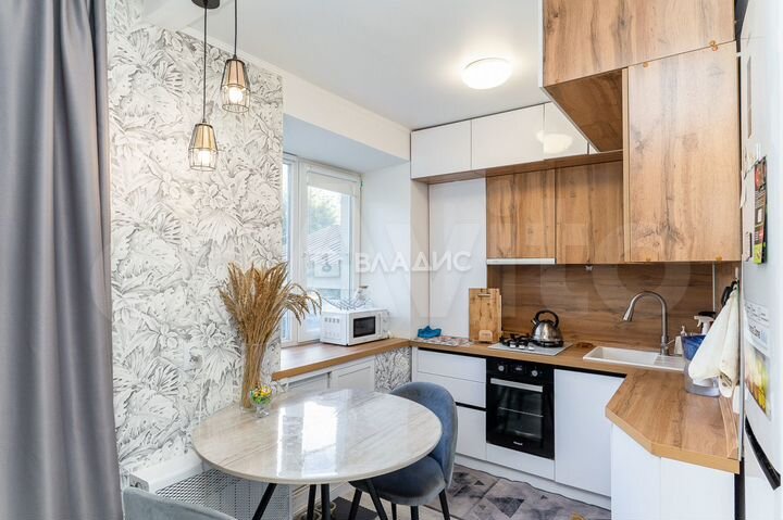 2-к. квартира, 46 м², 1/5 эт.