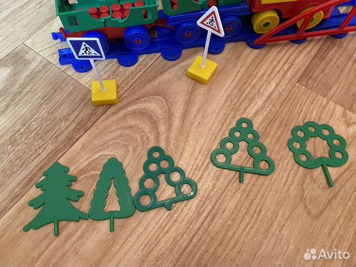 Конструктор пластмассовый железная дорога