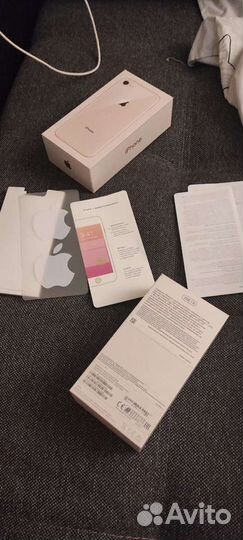 Коробка от iPhone 8