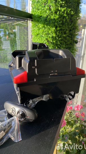 Прикормочный кораблик для рыбалки