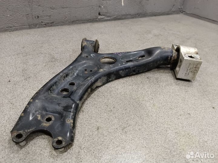 Левый рычаг в сборе для Volkswagen Passat CC 2012