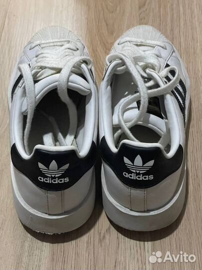 Кроссовки adidas