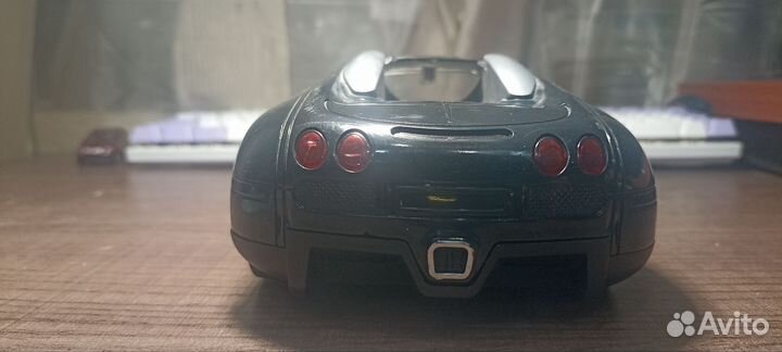 Модель Бугатти