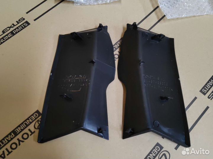 Накладка задняя фонаря Toyota camry