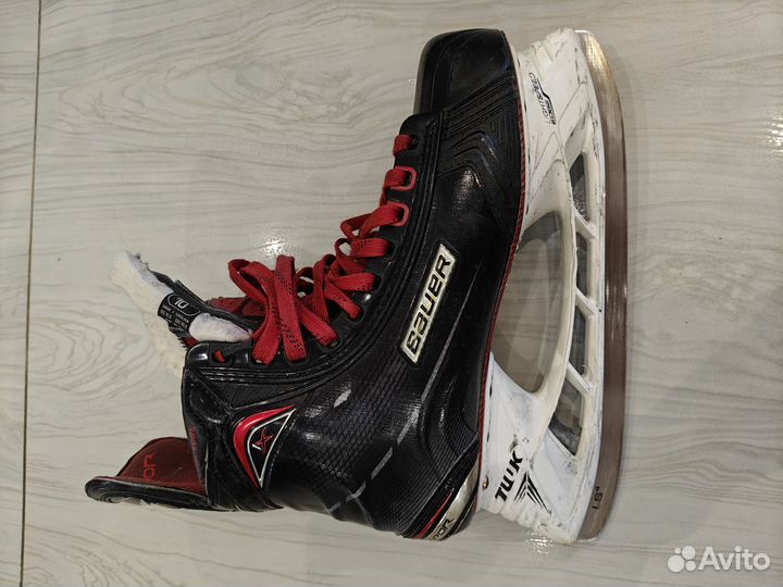 Хоккейные коньки bauer vapor 1x