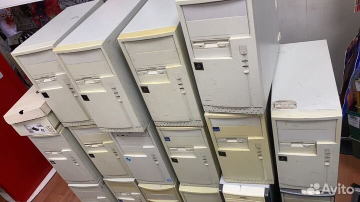 Компьютер системный блок с монитором