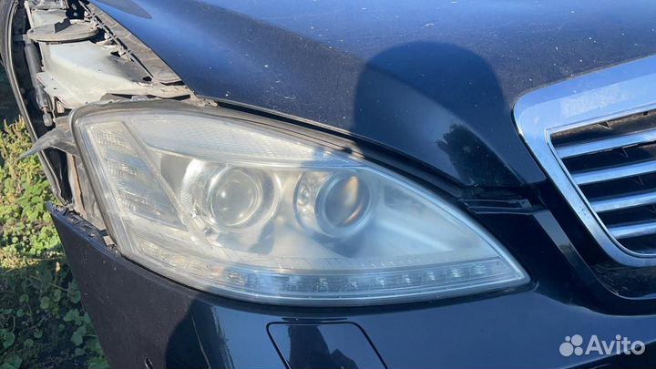 Фара Mercedes S-Class 2009-2013 правая