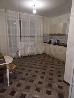 2-к. квартира, 57 м², 8/10 эт.