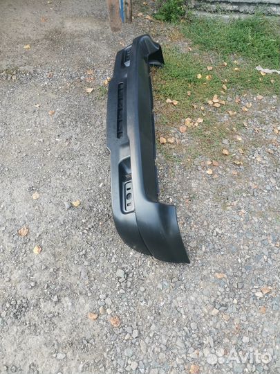 Продам новый задний бампер