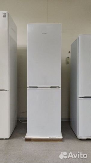 Холодильник бу Атлант хм-4214-000