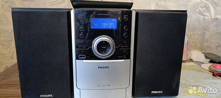 Музыкальный центр philips