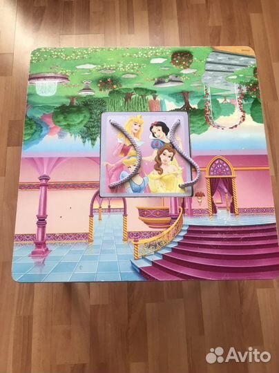 Детский стол и стул