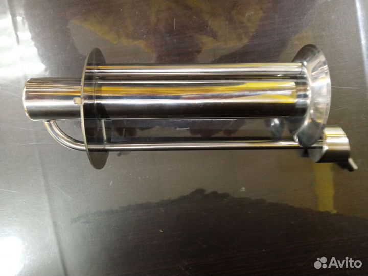 Попугай на банку