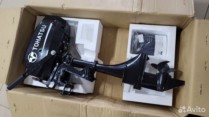 Лодочный мотор Tohatsu (Тохатсу) 3.5 л.с. витринны