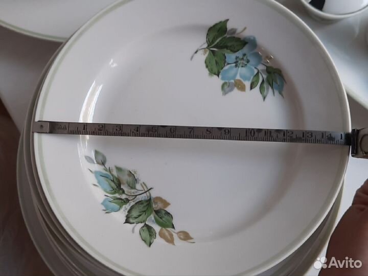 Набор столовой посуды на 6 персон