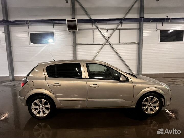 Opel Astra 1.4 МТ, 2008, 189 000 км